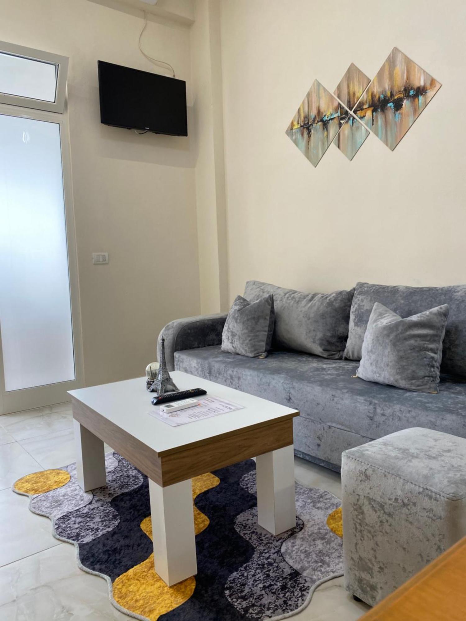Troy Aparthotel Durrës Eksteriør billede